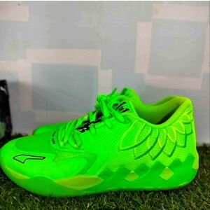 Puma lamelo ball line green gecko shoes. Size 14 brand new with box